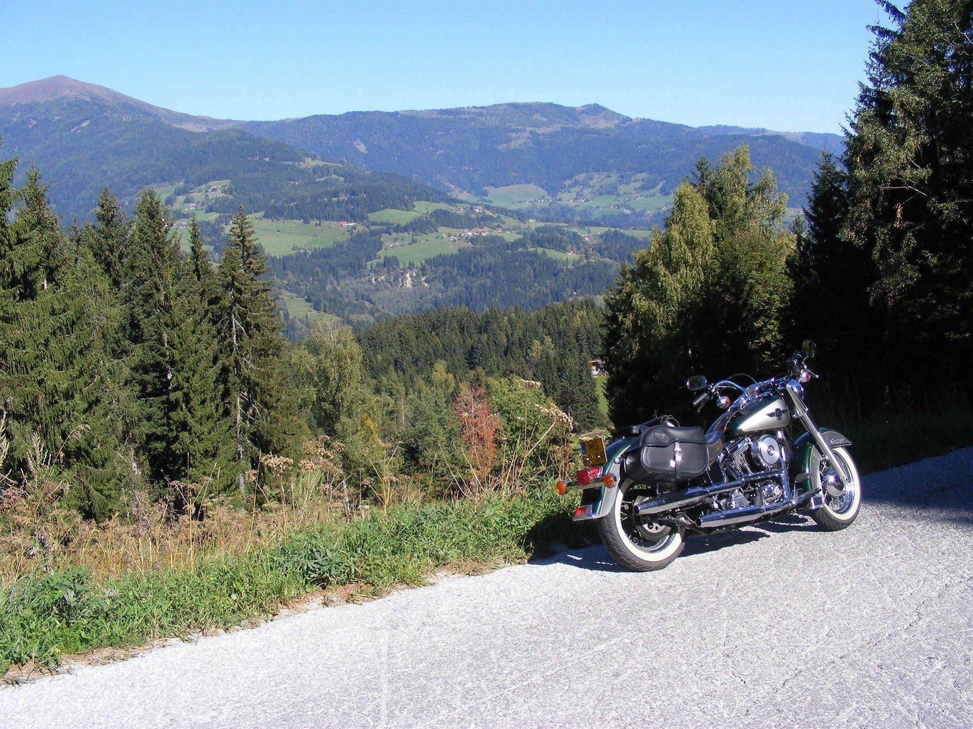 Blue Mountain 3*
